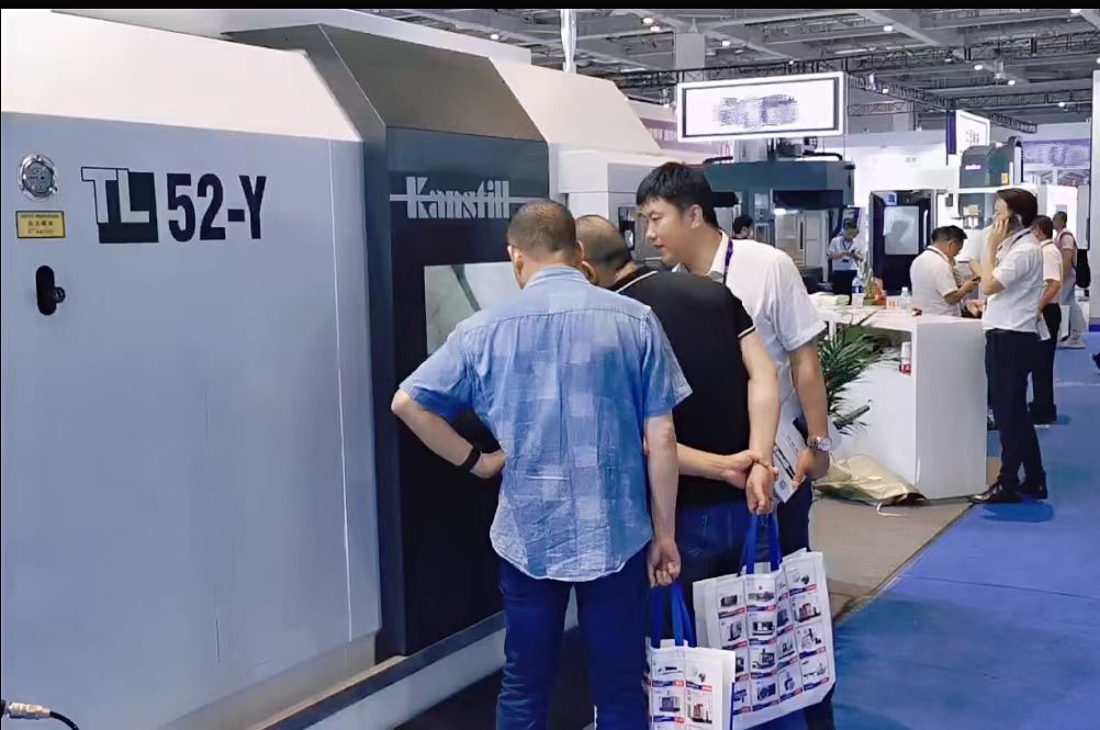 CHN MACH EXPO 2023 Witnesses Success as Suzhou Qunzhi NC Showcases Innovative Machining Centers